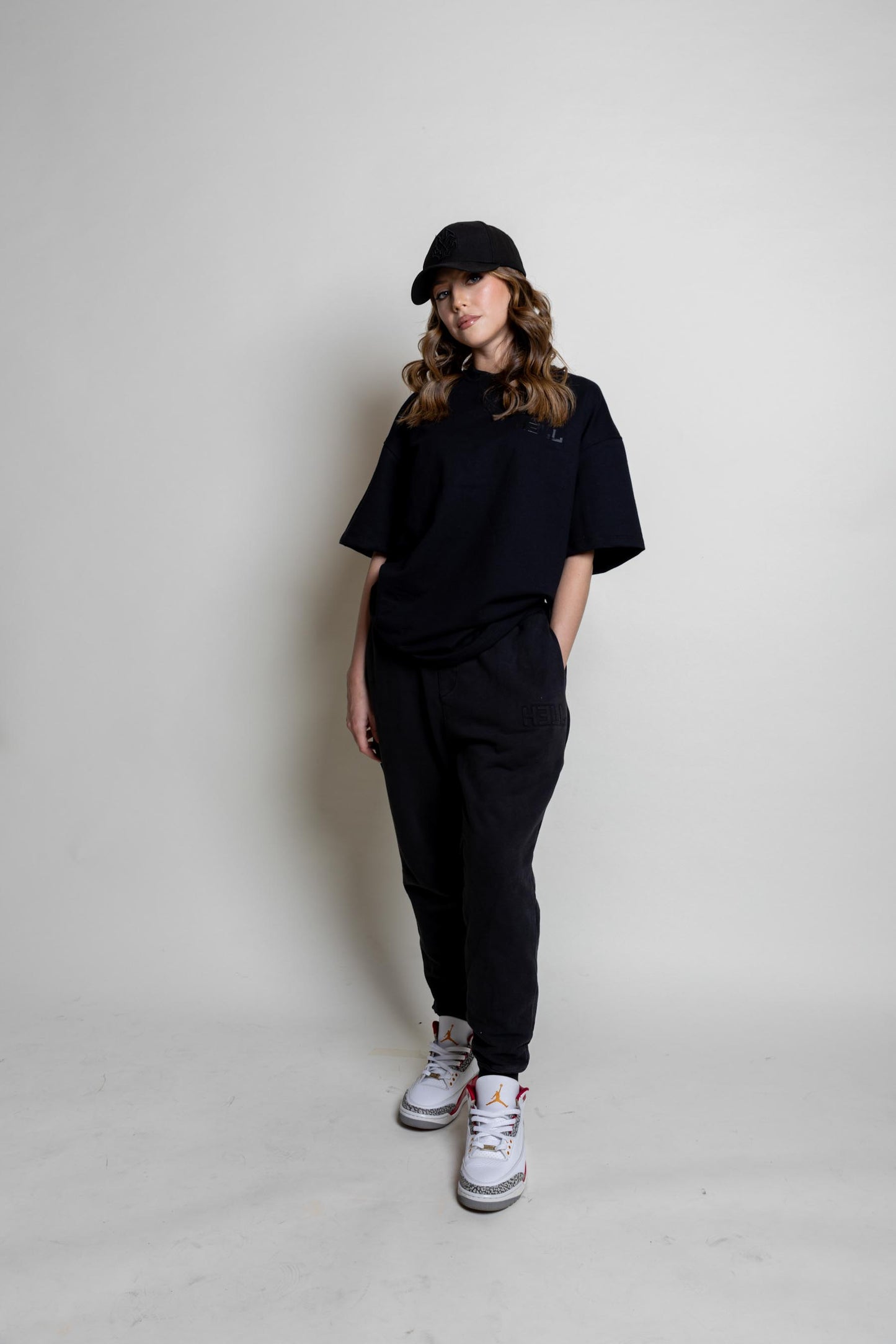 Basic HELL T-shirt Black/Black (Mujer)