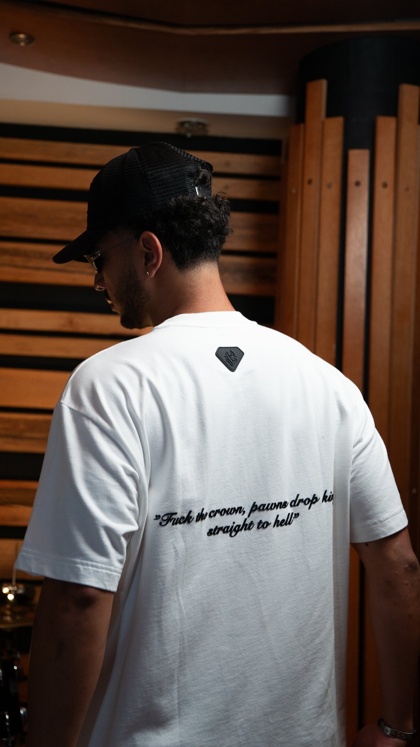 CROWN - WHITE TEE