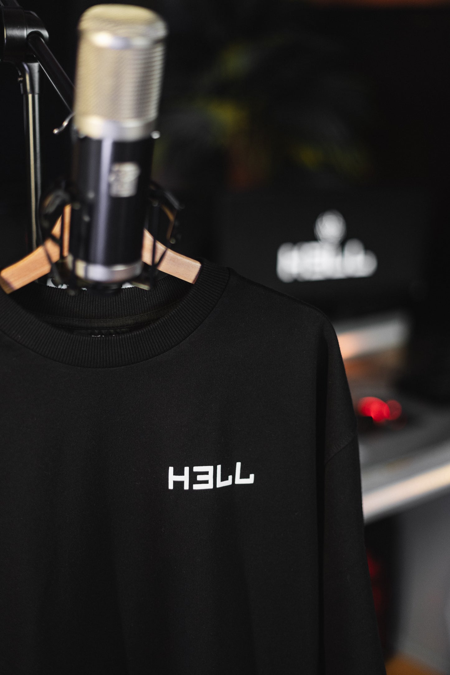 Basic HELL T-shirt Black/white