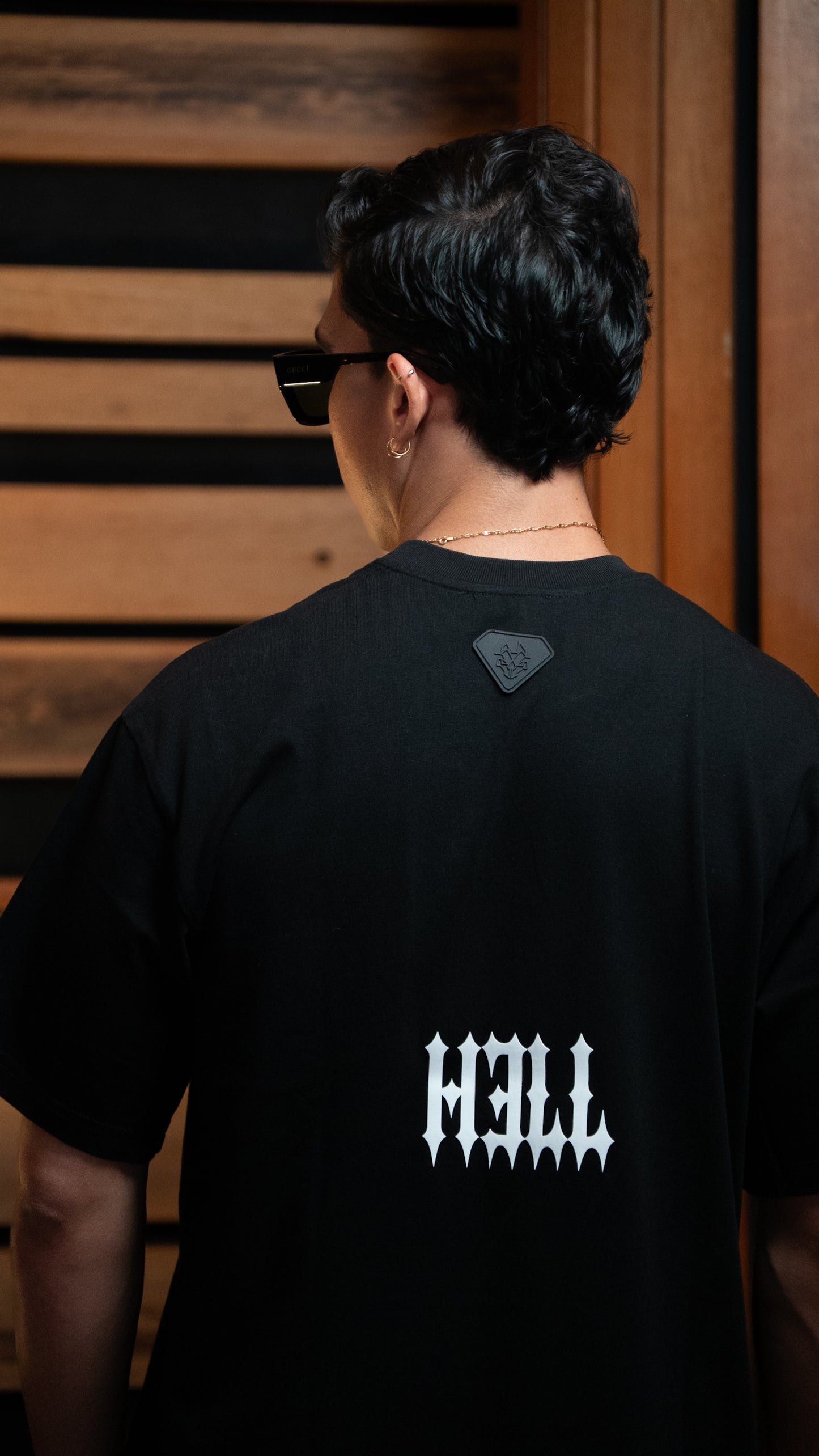 CROWN - BLACK TEE